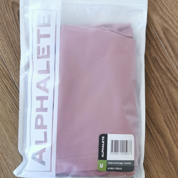 Beautiful Alphalux essential legging alphalete - Picture 4 of 4